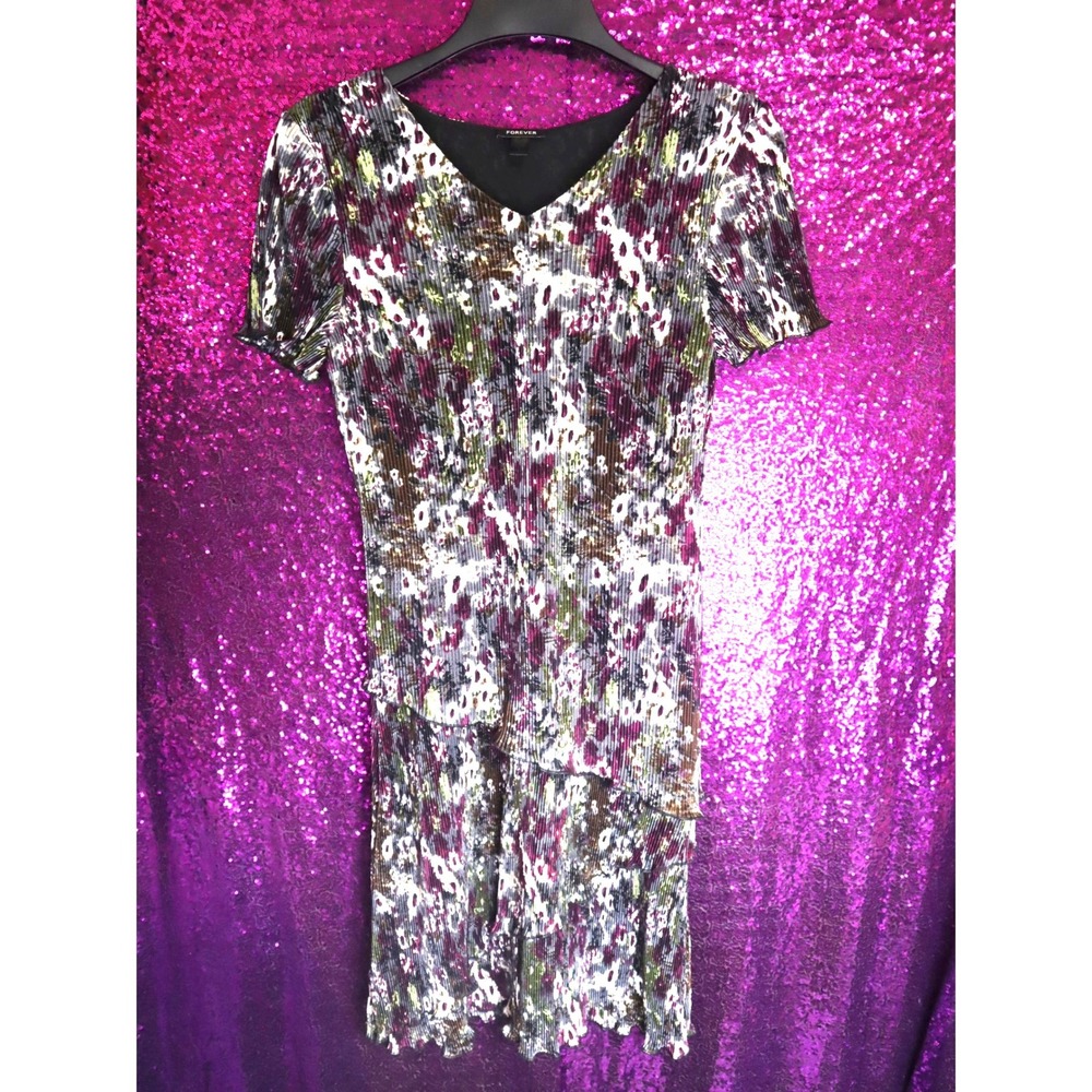 Purple Green Tiered Pleated Dress Small Forever Short Sleeve V-Neck Y2K